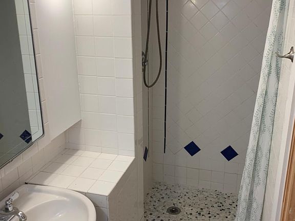 5th image of 2506 N Alder St