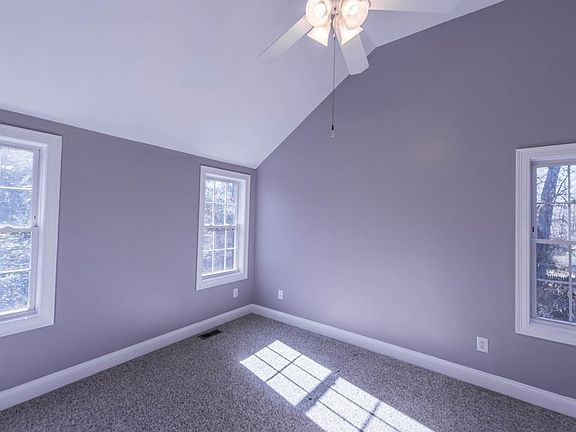 5th image of 876 Brockton Ave
