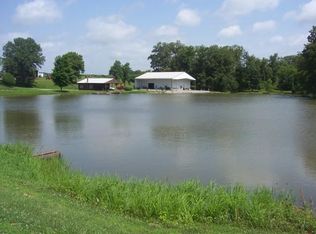 200 Bradshaw Rd, Anna, IL 62906