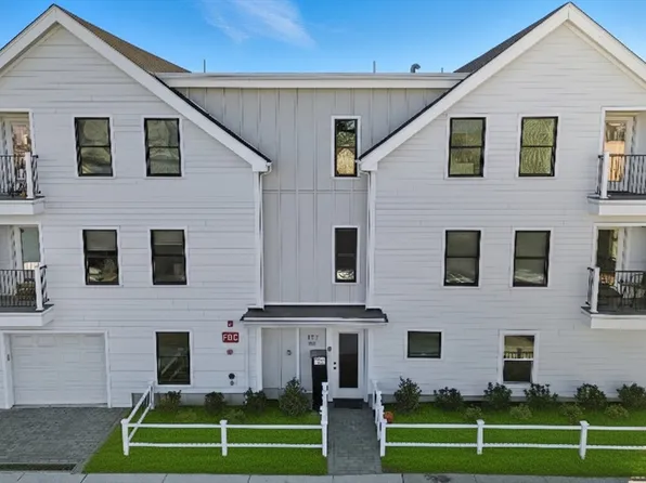 127 E Cottage St Unit 6, Dorchester, MA 02125