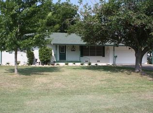 303 S Avenue M, Clifton, TX 76634