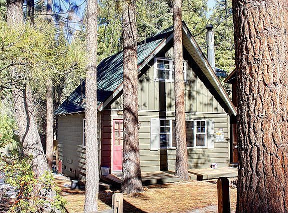 2nd image of 42710 Cedar Ave