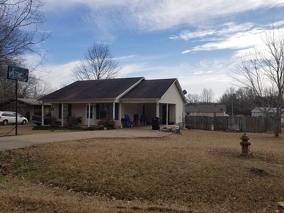3rd image of 26 Rolling Creek Cir