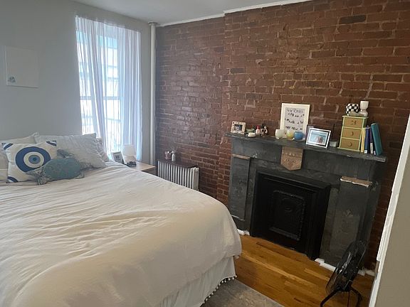 5th image of 444 W 58th St APT 4E