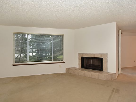 3rd image of 500 N 149th St APT 202