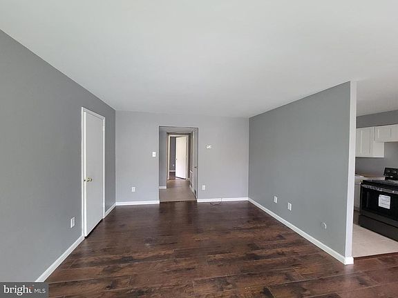 3rd image of 2515 Cottonwood Ct
