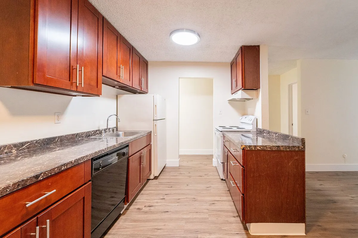 Building Photo - Euclid Apartments
