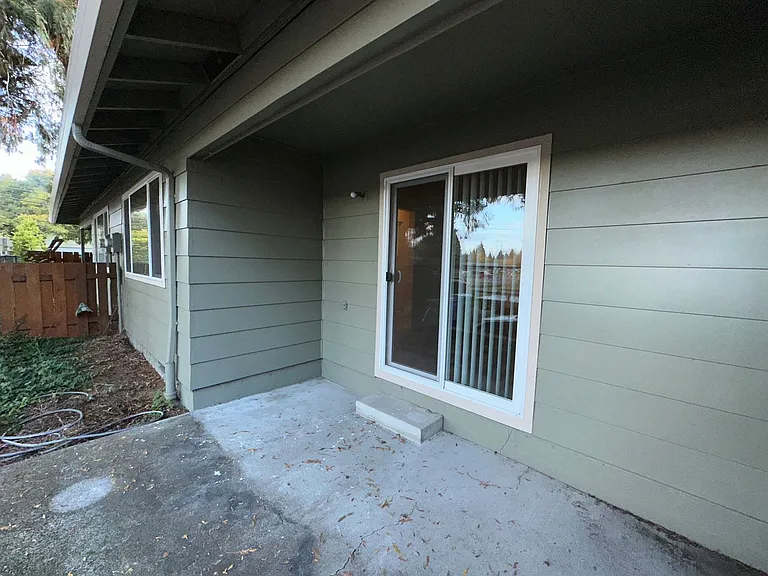 5733 SE King Rd — Photo 12