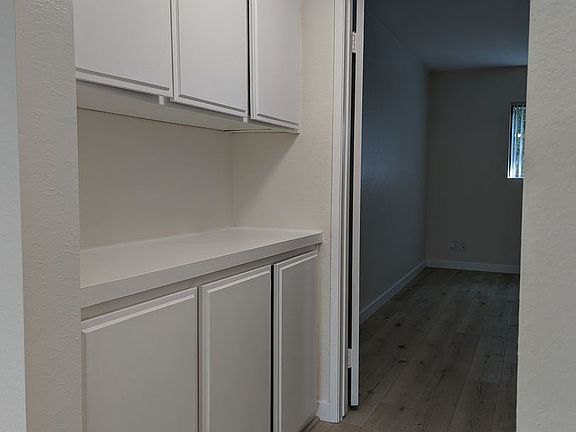 5th image of 10255 Riverside Dr #108