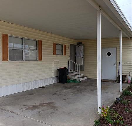 2nd image of 1909 Shady Cove Dr