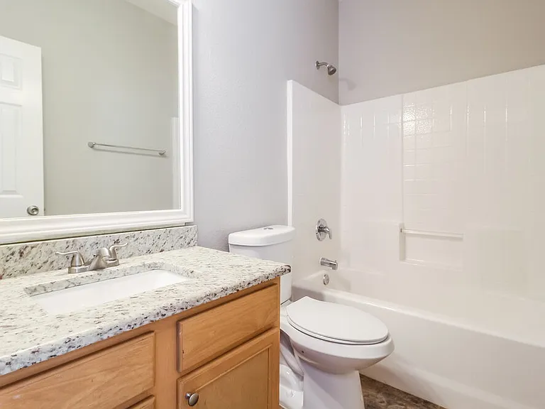 10048 Iron Ridge Dr — Photo 14