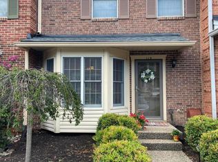 115 Gardiner Lake Rd, Louisville, KY 40205