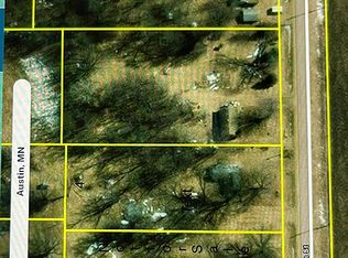 1303 28th Ave NE, Austin, MN 55912