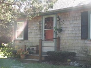 9 River Rd, Pocasset, MA 02559