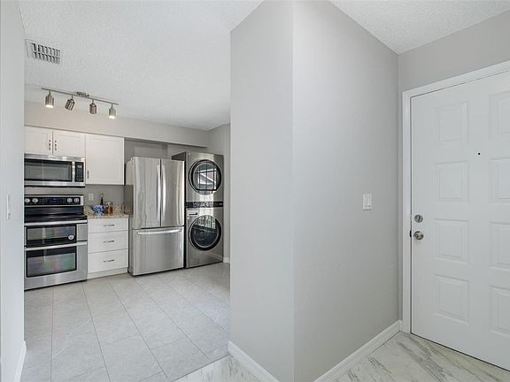 3rd image of 4933 Myrtle Oak Dr Unit 23