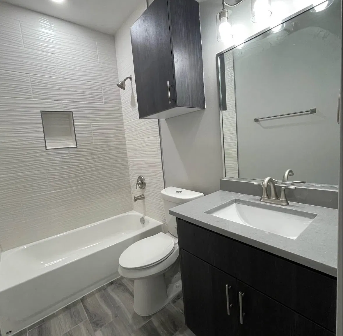3 bed, 992 sqft, $1,250 — Photo 3