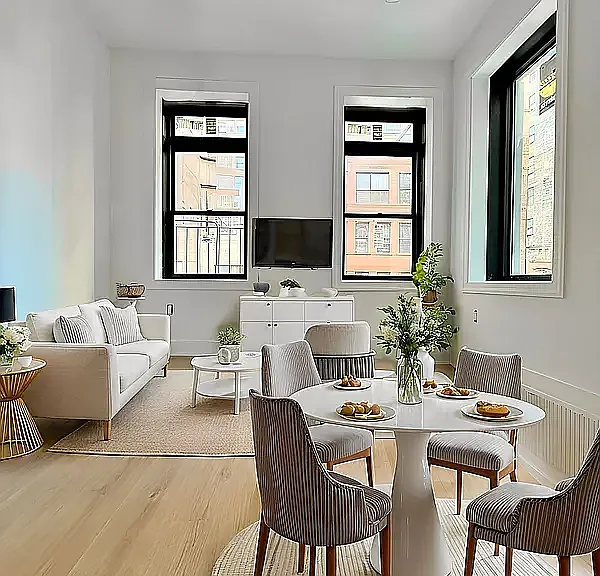 307 W 39th St #5A1 — Photo 1
