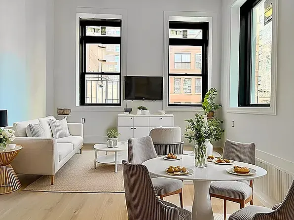 307 West 39th Street image 1 of 19
