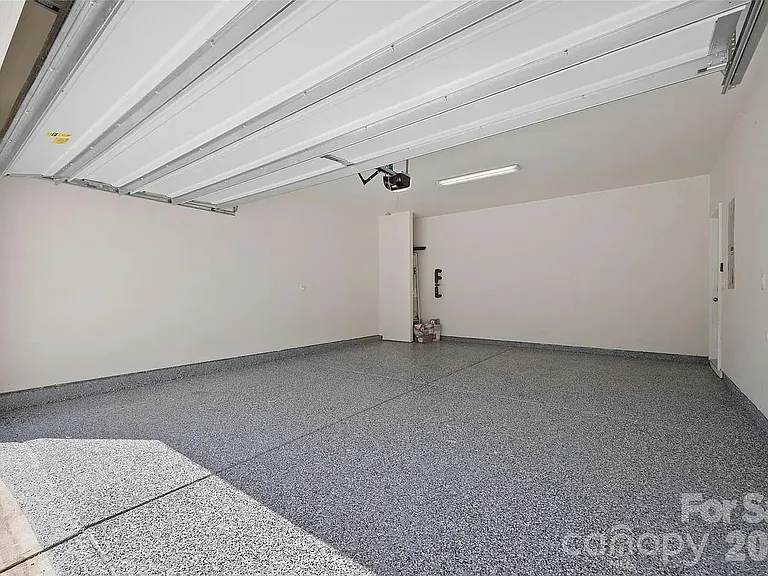7024 Maple Run Cir — Photo 18