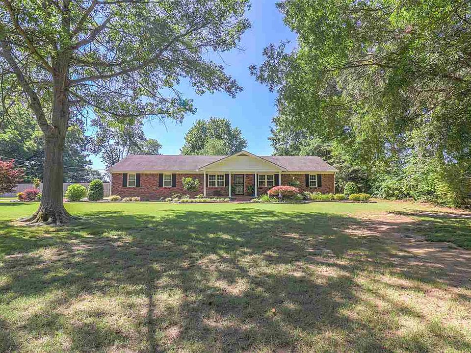 1st image of 920 Altawood Dr