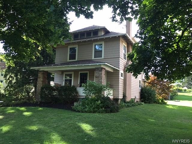 1st image of 8122 West Ave