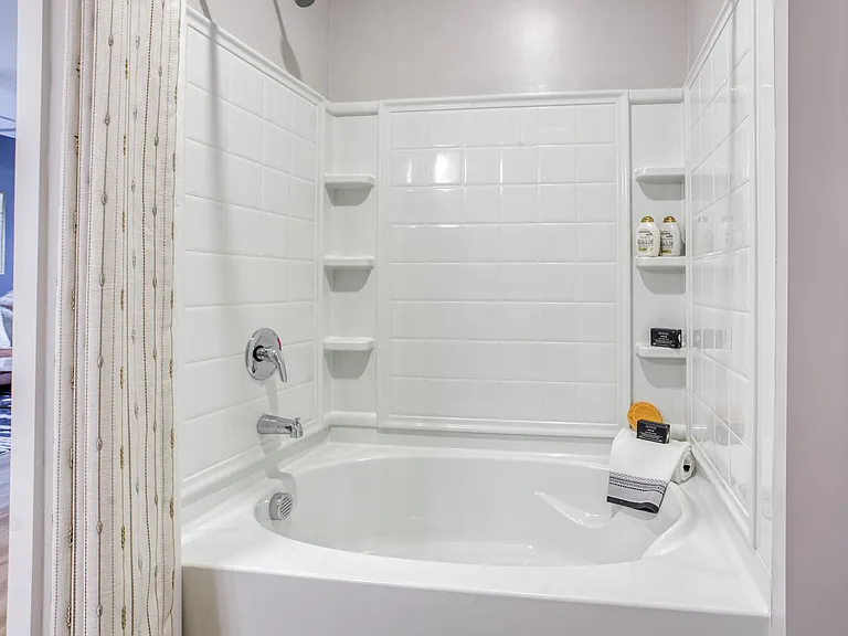 Murphy s Farm Apartments — Photo 13