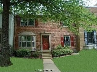 8331 Wrenford Ct, Springfield, VA 22152