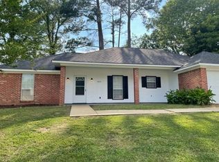 1451 Forbes Dr, Byram, MS 39272