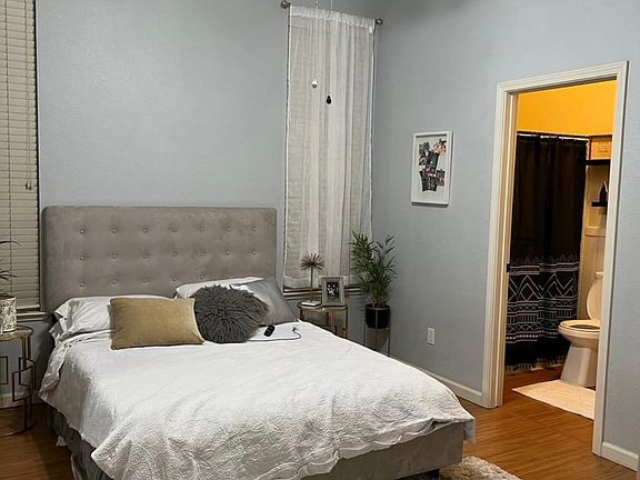 5th image of 2534 N Sunrise Ave