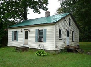 2 Lewiston Rd, New Gloucester, ME 04260