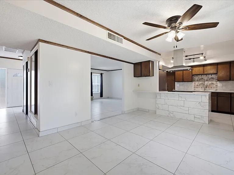 7530 E Stella Rd — Photo 11