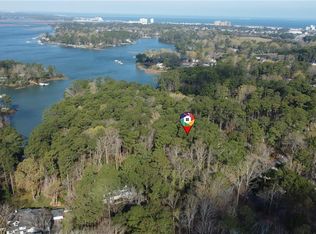 2720 River Rd, Virginia Beach, VA 23454