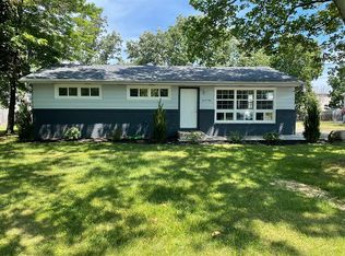 109 Village Rd, Michigan City, IN 46360