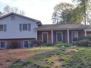 3203 Pine Needles Rd, High Point, NC 27265