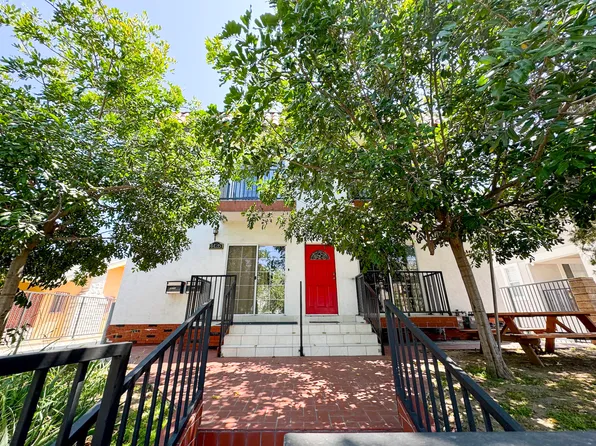 4426 Prospect Ave, Los Angeles, CA 90027