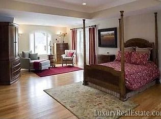 6 Jennison Cir, Natick, MA 01760