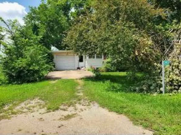 2952 Highway 67, Camanche, IA 52730