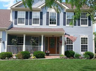 885 Mockingbird Dr, Antioch, IL