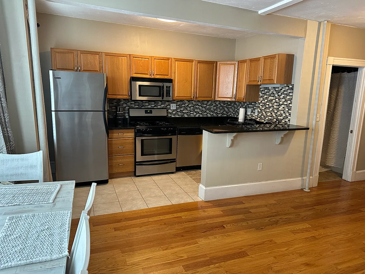 Building Photo - 53 Trident Ave #101