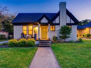 834 Salmon Dr, Dallas, TX 75208