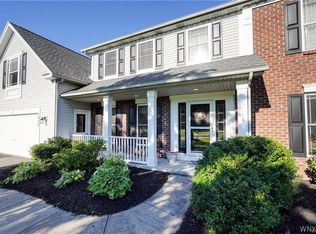1028 Wickerton Ln, Webster, NY 14580