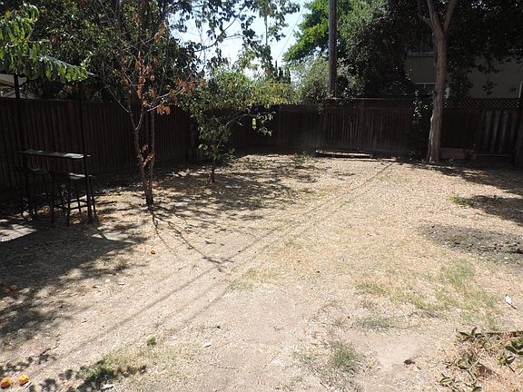 5th image of 18660 Pring Ct