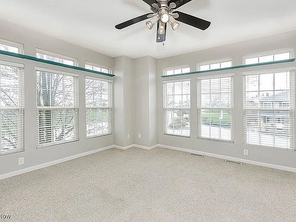 3rd image of 30056 Euclid Ave Unit 2