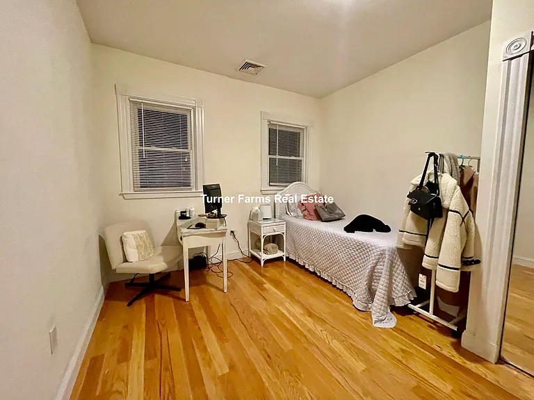 98 L St #B — Photo 9
