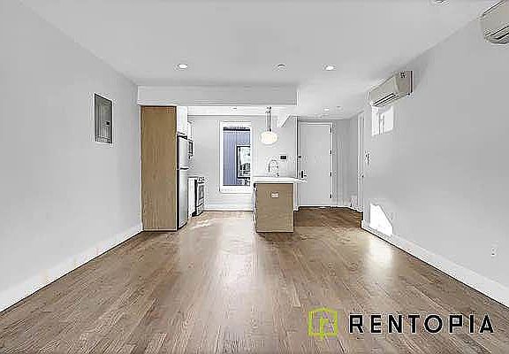4th image of 379 S 1st St #3E