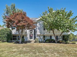 5 Fort Zumwalt Dr, O'Fallon, MO 63366