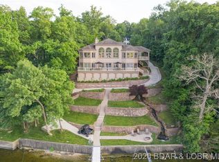313 Lake Dr, Sunrise Beach, MO 65079