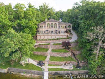 313 Lake Dr, Sunrise Beach, MO, 65079