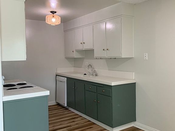 2nd image of 20454 Osage Ave APT E