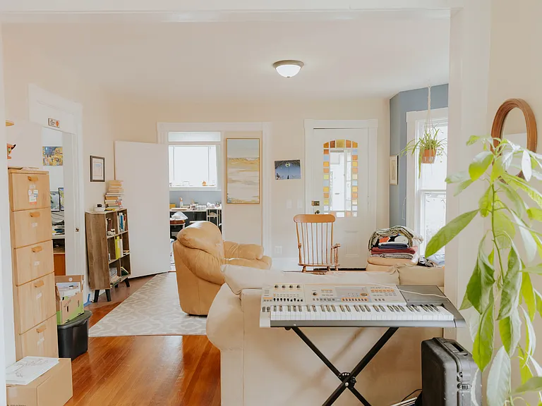 110 Field St — Photo 5